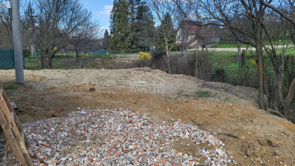 PREDAJ CHATY SO ZÁHRADOU, NIŽNÁ HUTKA