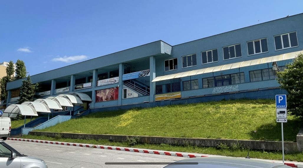 OBCHODNÉ CENTRUM V KOŠICIACH - SÍDLISKO KVP