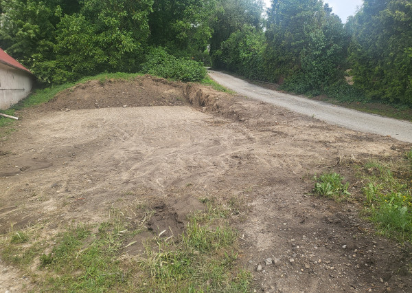 Na predaj záhrada, Beniakovce